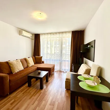Apartment Menada Diamant *