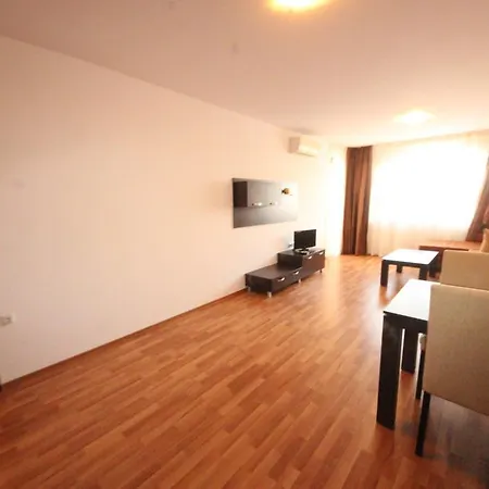 Apartment Menada Diamant
