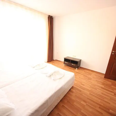 Menada Diamant Apartment Sunny Beach