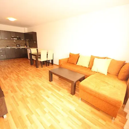 Menada Diamant Apartment *